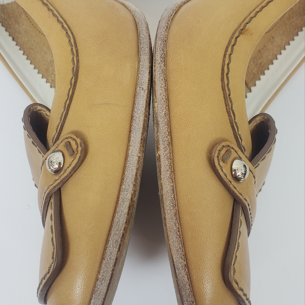 TOD'S Stacked Heel Loafer Pumps - Picture 12 of 15
